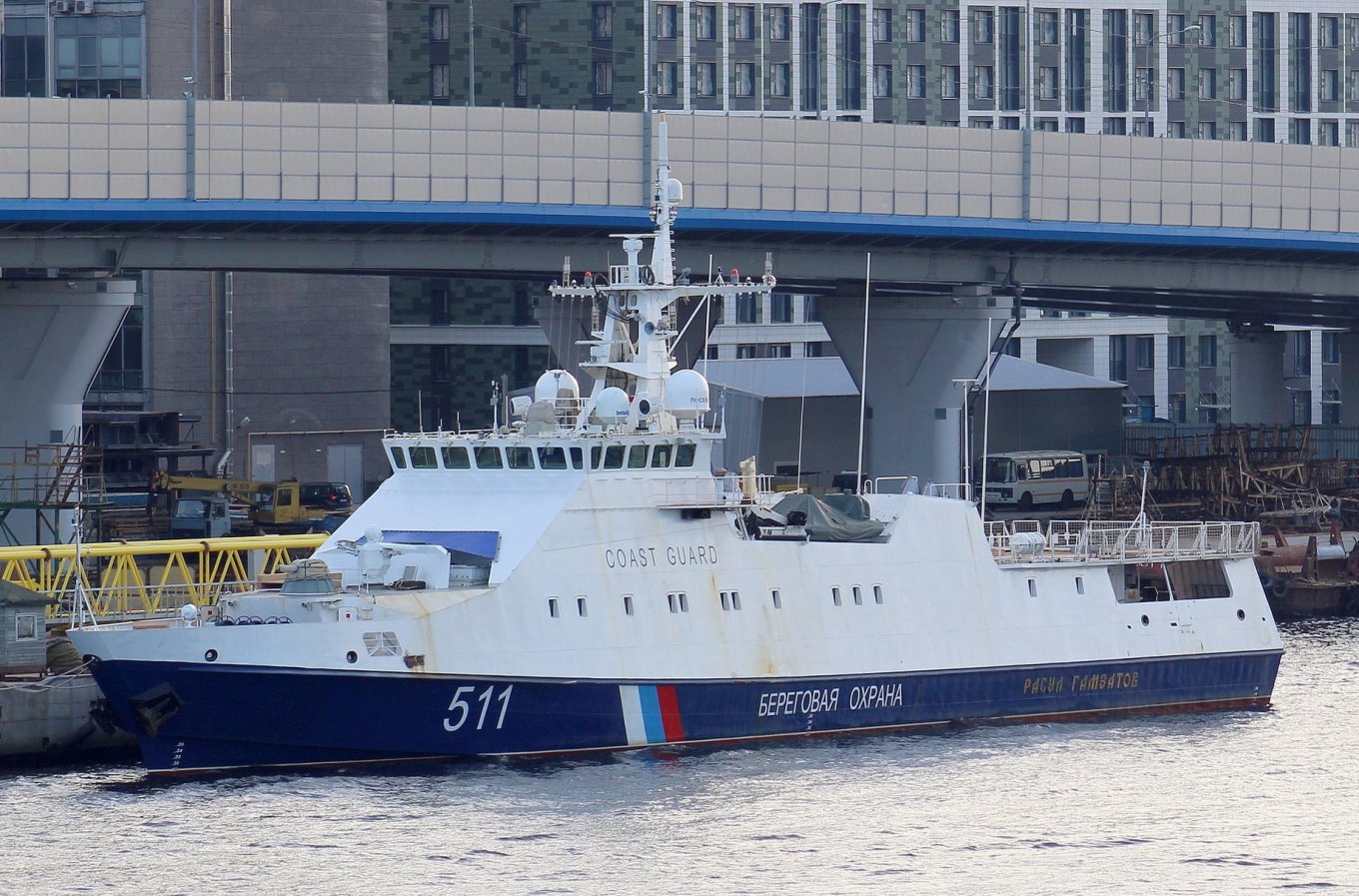 Russian Rasul Gamzatov Rubin-class patrol ship of project 22460 was damaged during towing, Coast Guard of the Border Service of the FSB, Defense Express