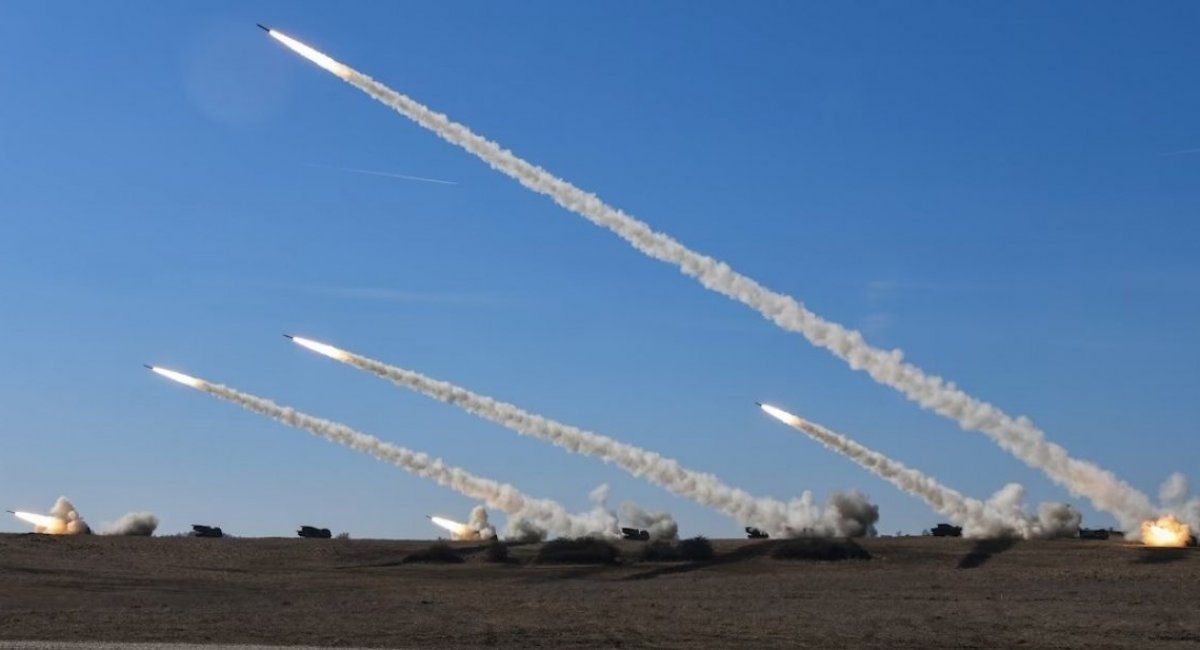 M270 missile system salvo / Photo credit: U.S. Department of War