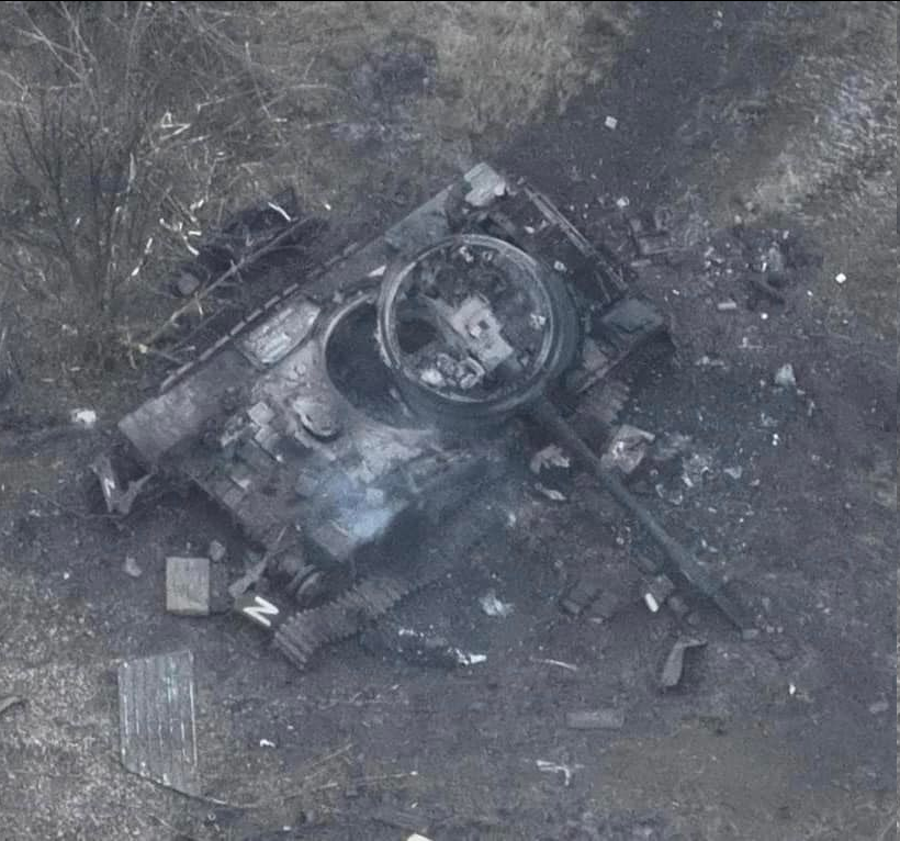 A russian T-72B tank that was destroyed byDefenderse of Ukraine in the East