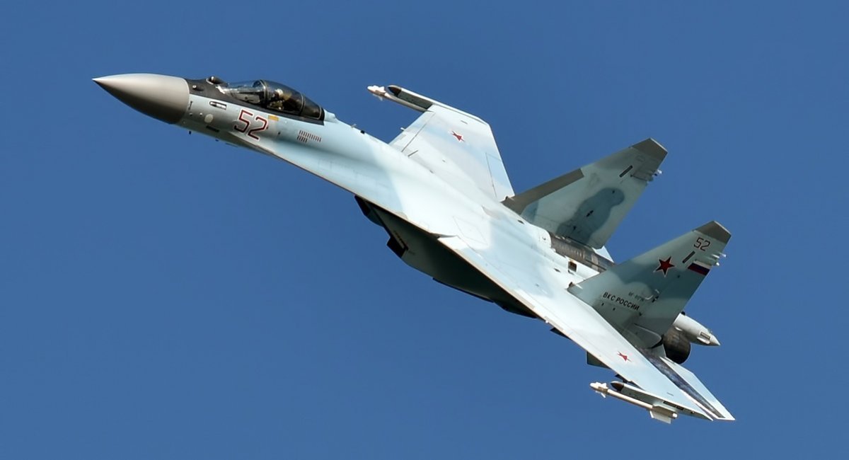 Máy bay chiến đấu đa năng Su-35S của Lực lượng Không quân Vũ trụ Nga