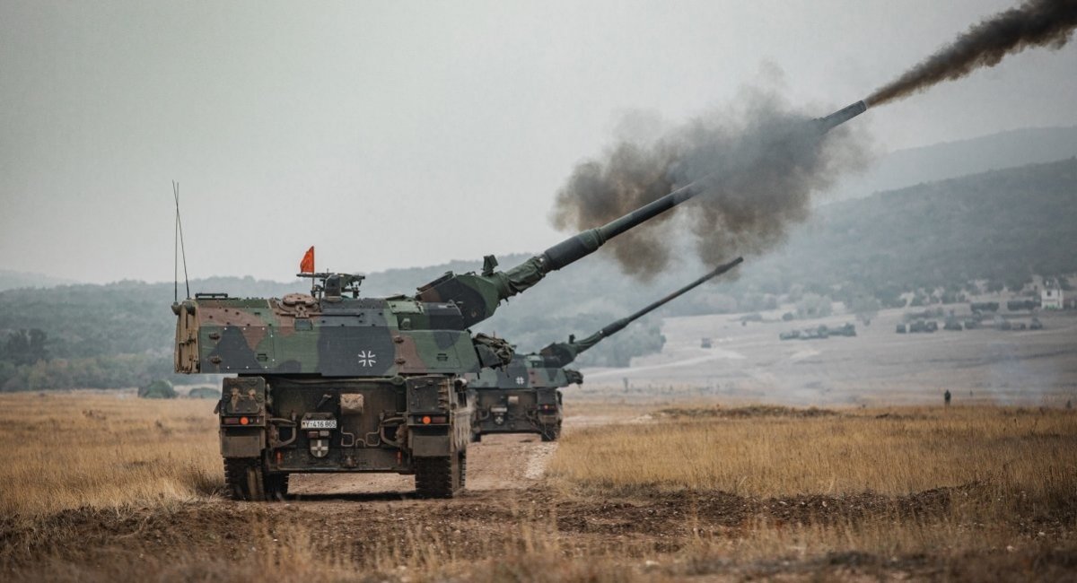 The PzH 2000 howitzer Defense Express Ukrainian Artillerymen Can’t Use German PzH 2000, What’s the Problem