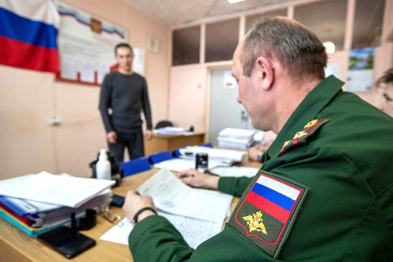 In russia, They Want to Officially Allow the Recruitment of People Having Limited Fitness for Military Service and Those With Criminal Records, Defense Express