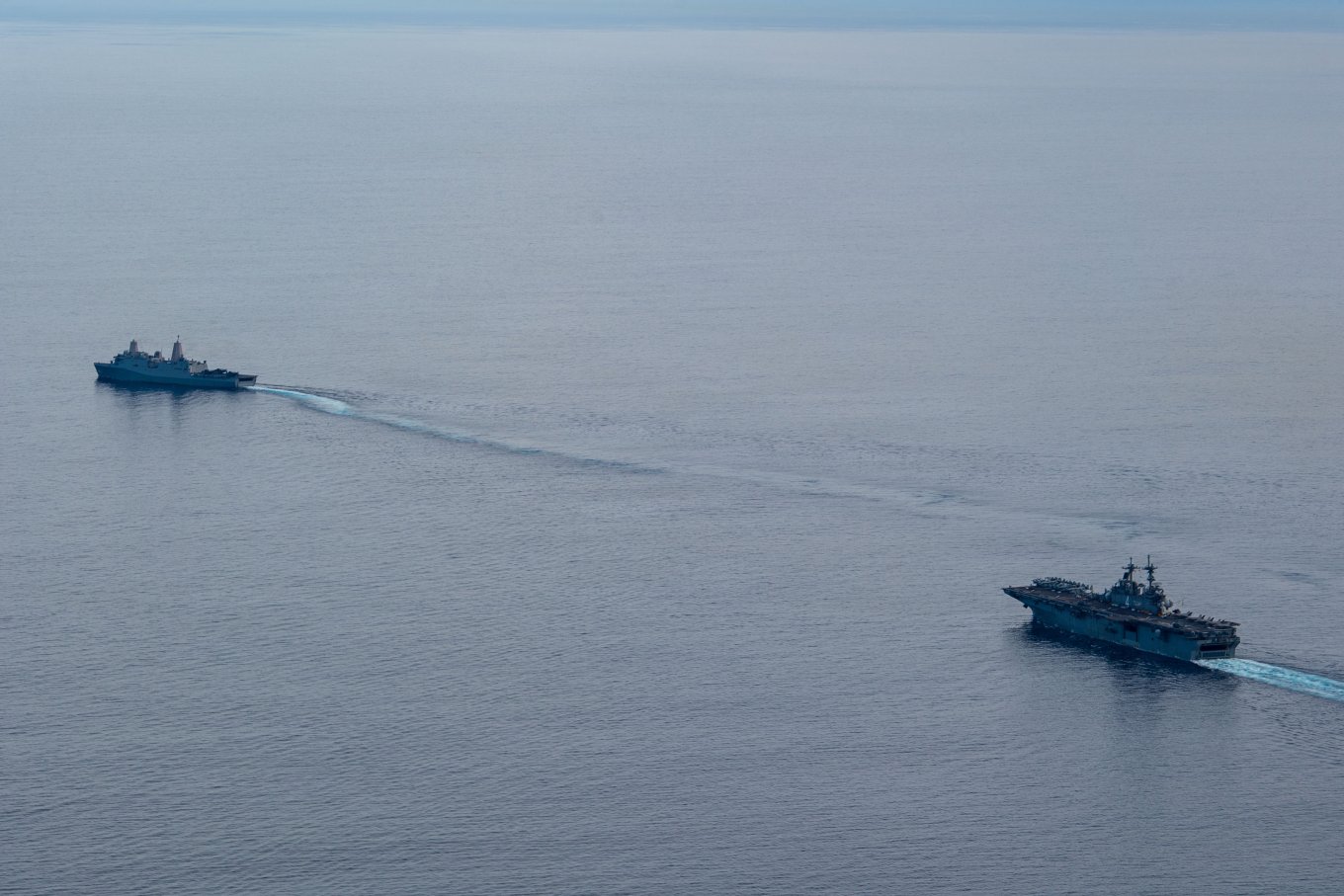 More U.S. Marines and Amphibious Assault Ships Head Toward Iran, Arrival Timing Sparks Questions on War Duration, Defense Express