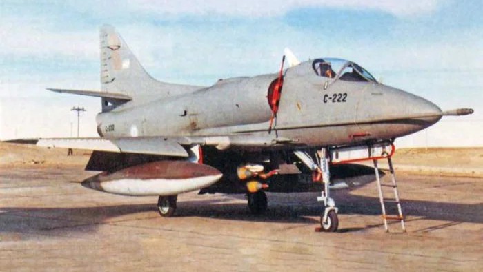 Argentine Air Force A-4B during Falklands War / Photo credit: Fuerza Aérea Argentina
