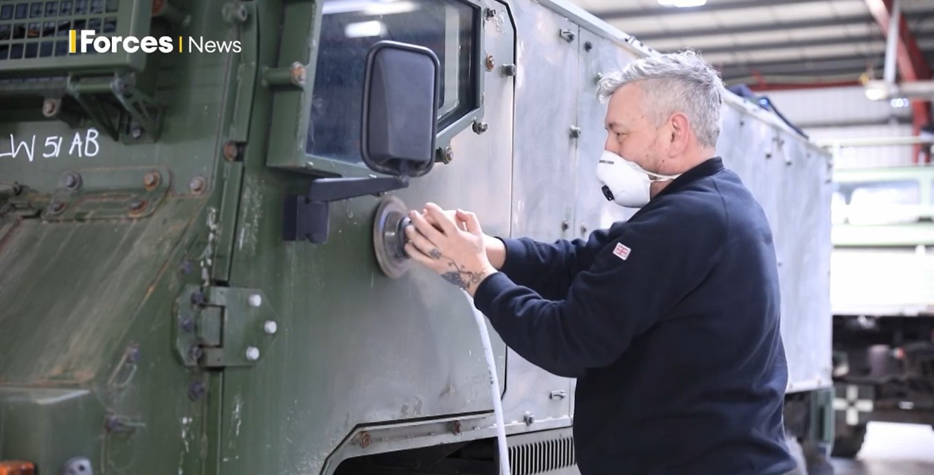 Disused British military vehicles are being given a new role as ambulances for Ukraine, British Army Vehicles are Transforming Into Ambulances for Ukraine,Defense Express