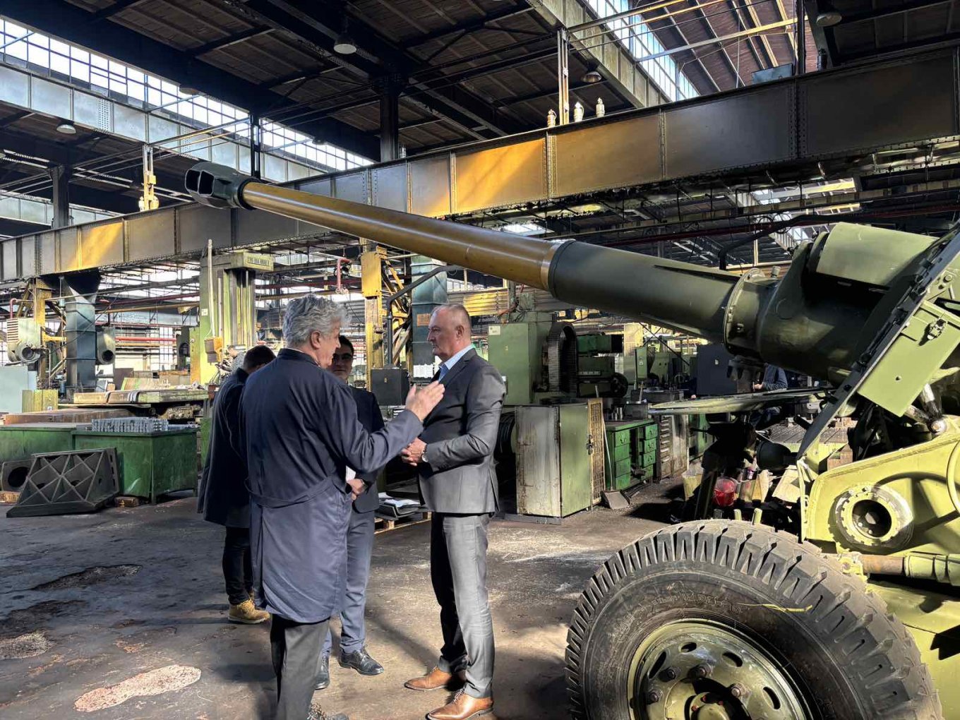 BNT-TMiH M94 towed howitzer (155mm) / Defense Express / Mysterious Howitzer of Ukrainian Dnipro-1 Unit Could be From Bosnia and Herzegovina
