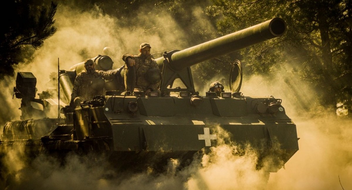 Defense Express / American 203mm Married to Soviet Powders, or How 2S7 Pion Gun Still Keeps Firing in Ukraine