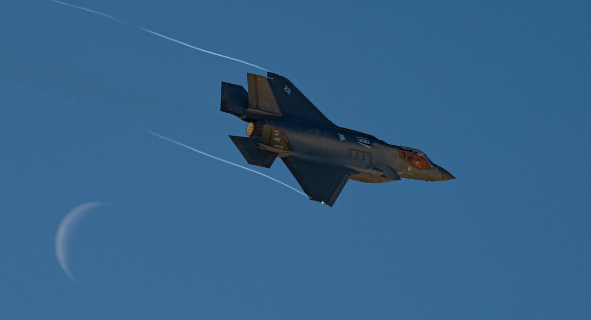 F-35 Upgrade Problems Reach a Dead End, While Aircraft in the Middle East Still Fly with TR-2