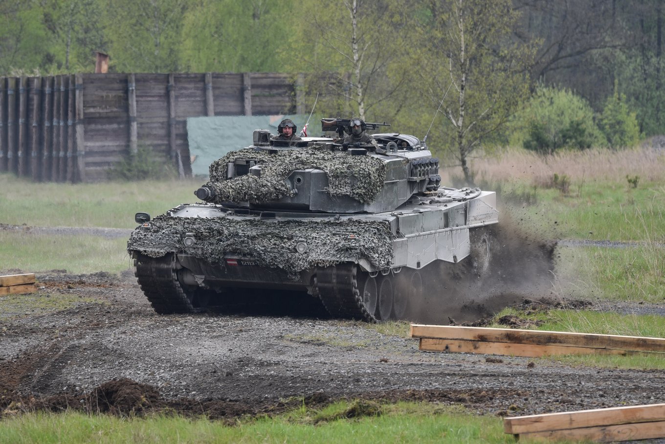 Spain to Train the Tank Crews In Addition to the Leopard 2 Supply For the Armed Forces of Ukraine, Defense Express, war in Ukraine, Russian-Ukrainian war