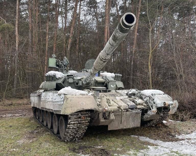 Photo A Russian Army tank captured as trophy by Ukrainian forces / Representative photo