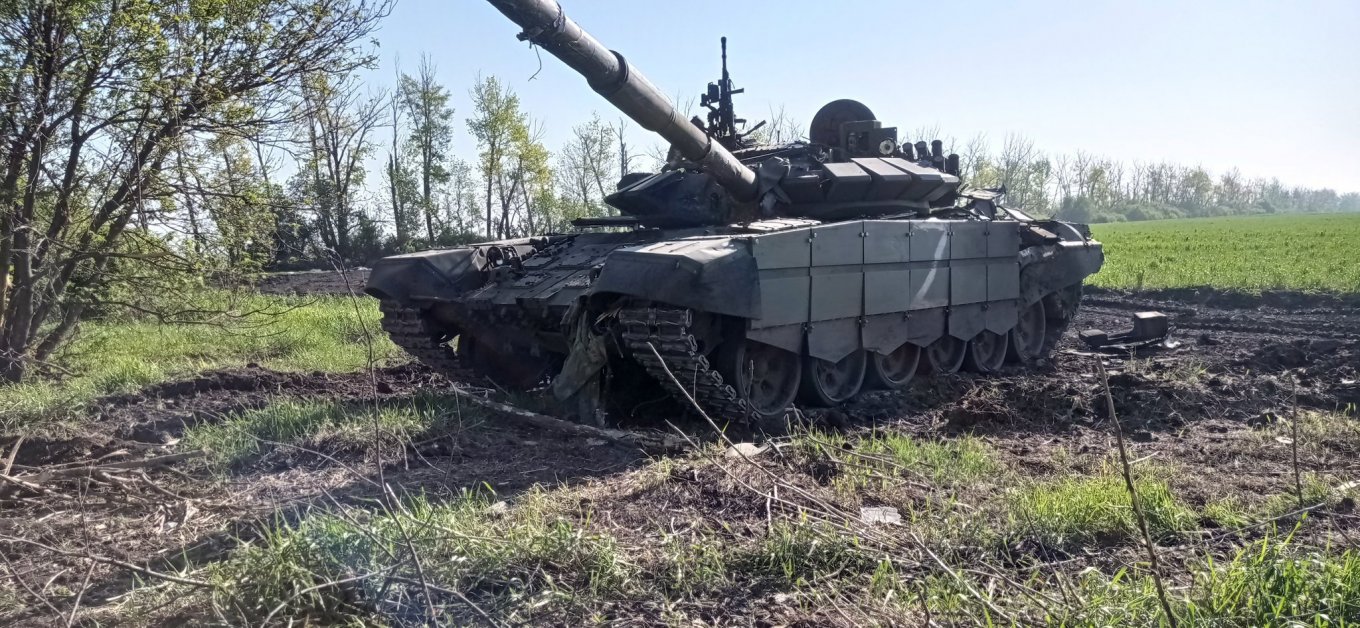 Another Russian T-72B3 fell in the hands of the Ukrainian forces on the Eastern front, Defense Express