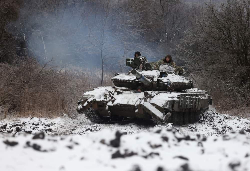 Illustrative photo: a Ukrainian T-64 tank on the battlefield