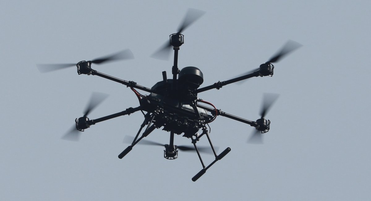 Ukrainian Baba Yaga heavy UAV Defense Express russia Uses Unarmed Soldier as "Living Antenna" for Drones on the Pokrovsk Axis