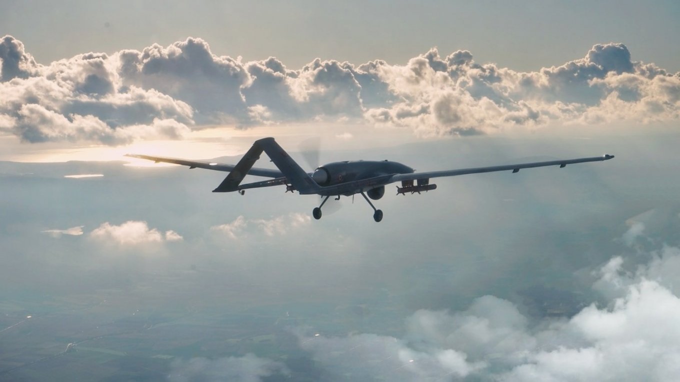 Romania Reconsiders Watchkeeper X Deal Amid Delays: Are Ukrainian Drones the Solution?