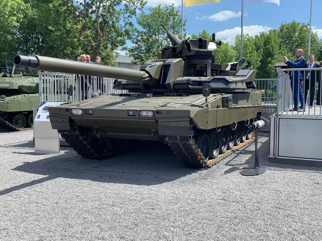 Eurosatory 2022: the Newest Upgraded Leopard 2A7 to Be Shown In Paris, Defense Express, war in Ukraine, Russian-Ukrainian war