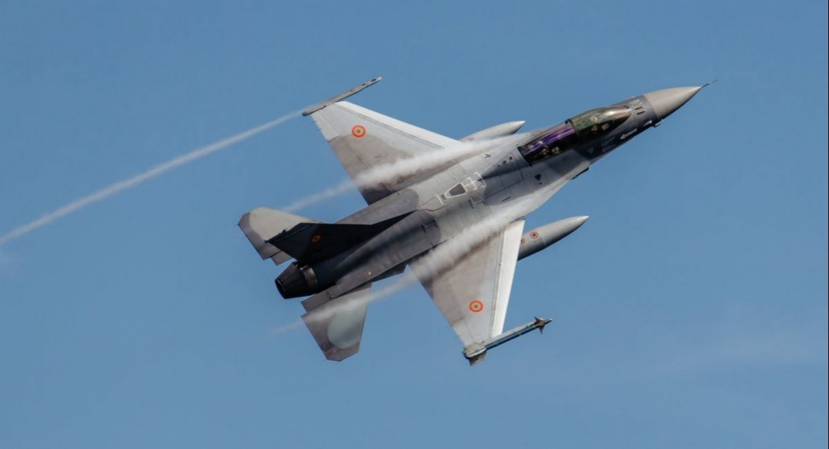 The F-16 jet of the Romanian Air Force Defense Express Defense Express' Weekly Review: How Pakistan's J-10CE Downed Rafales, Why russian Jet UAV Flew Across Romania, ERAM Missiles Surprise Moscow