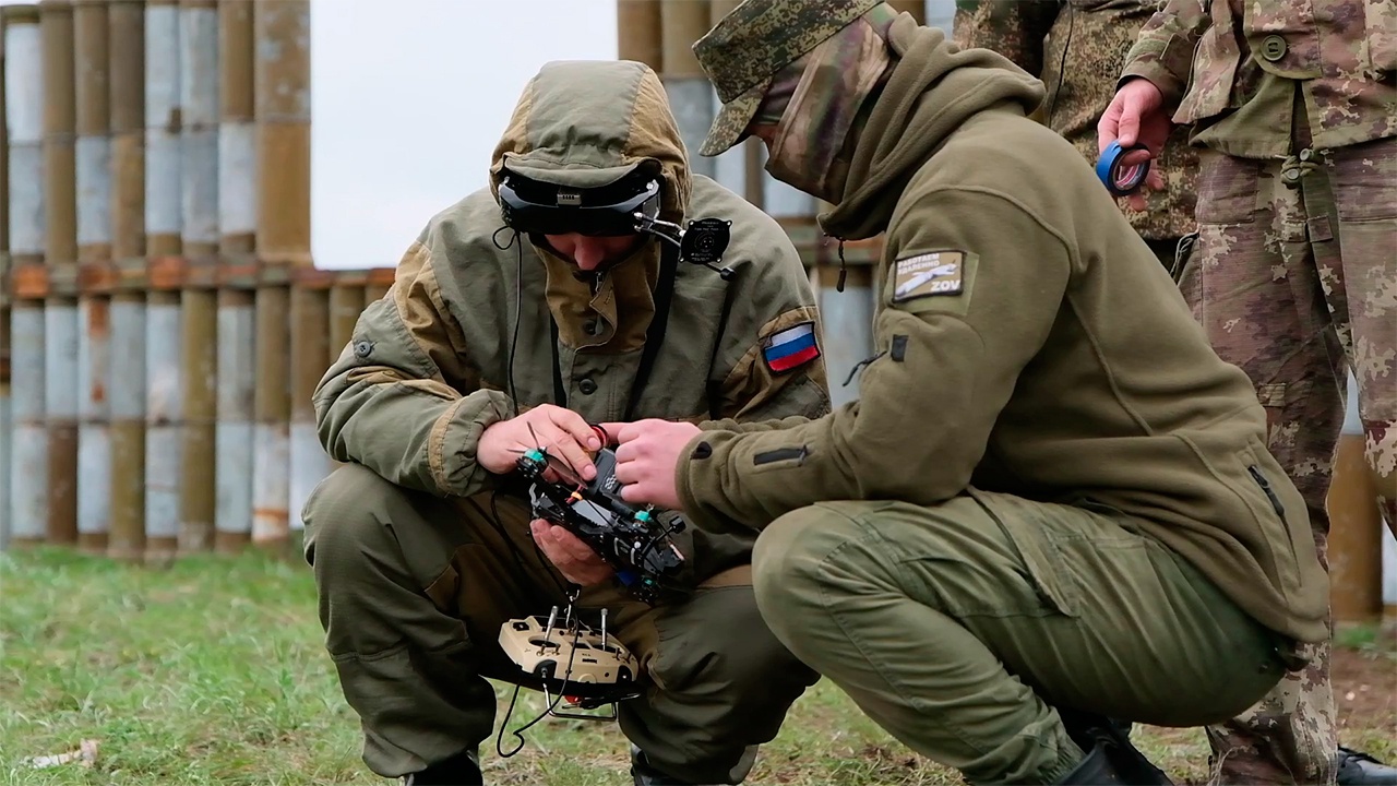 A russian FPV drone, Defense Express