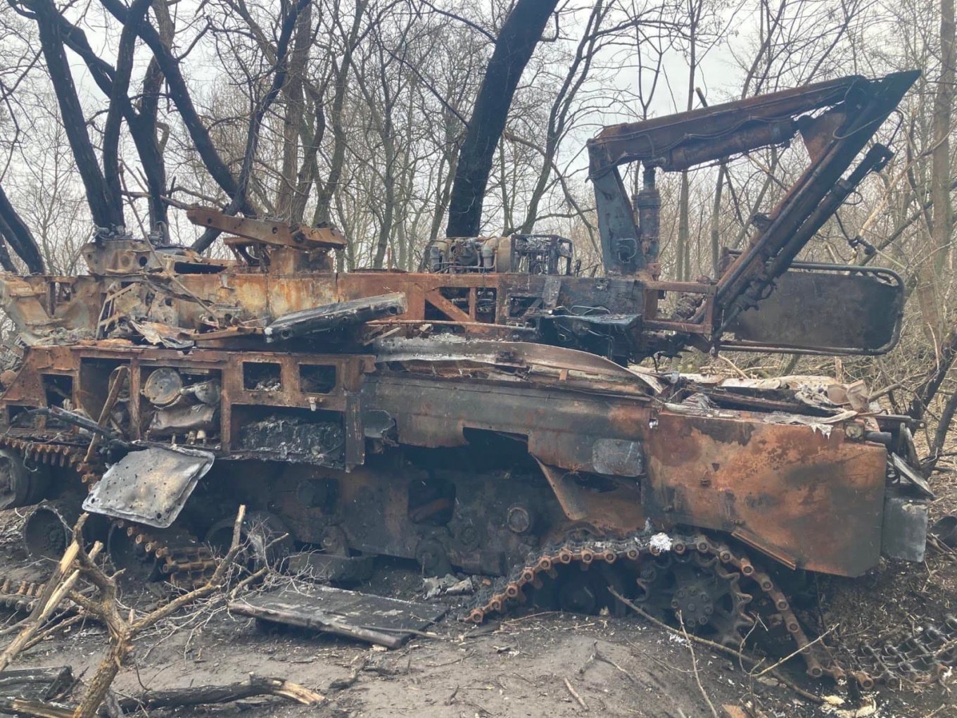 Ukrainian SOF Operators have got Hold of More Russian Combat Vehicles and Ammunition they Seized as Spoils of War, Defense Express