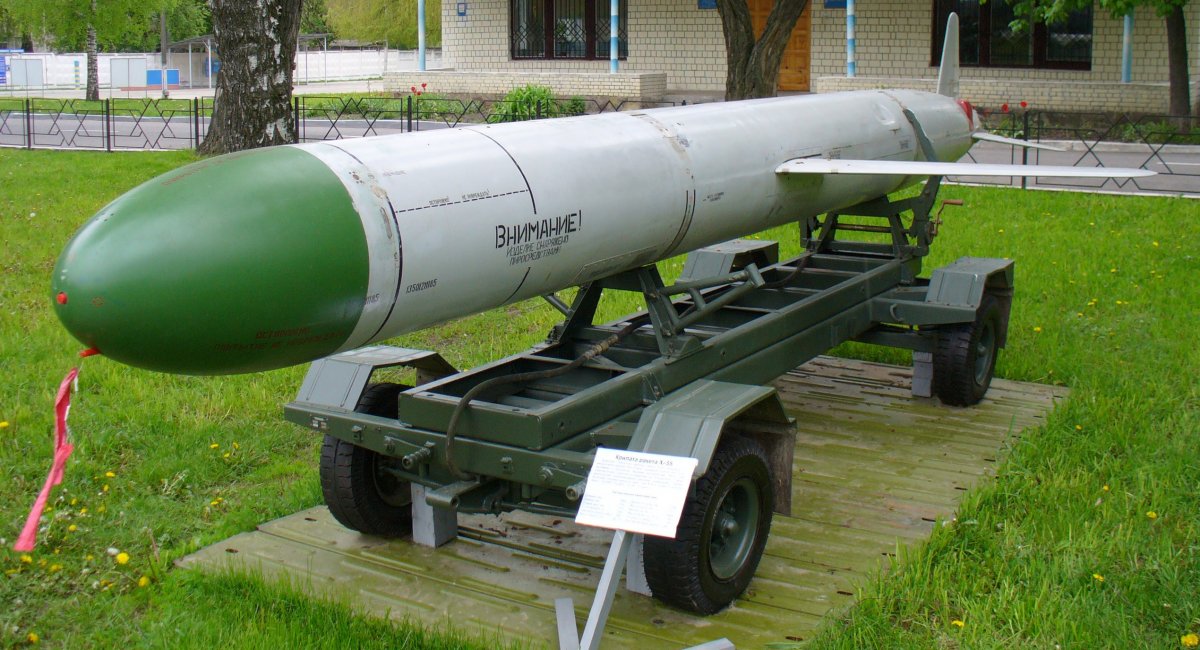 How Many Kh-55 Nuclear Warhead Missiles Can Russians Have, And Why They Are Launching Them, Defense Express, war in Ukraine, Russian-Ukrainian war