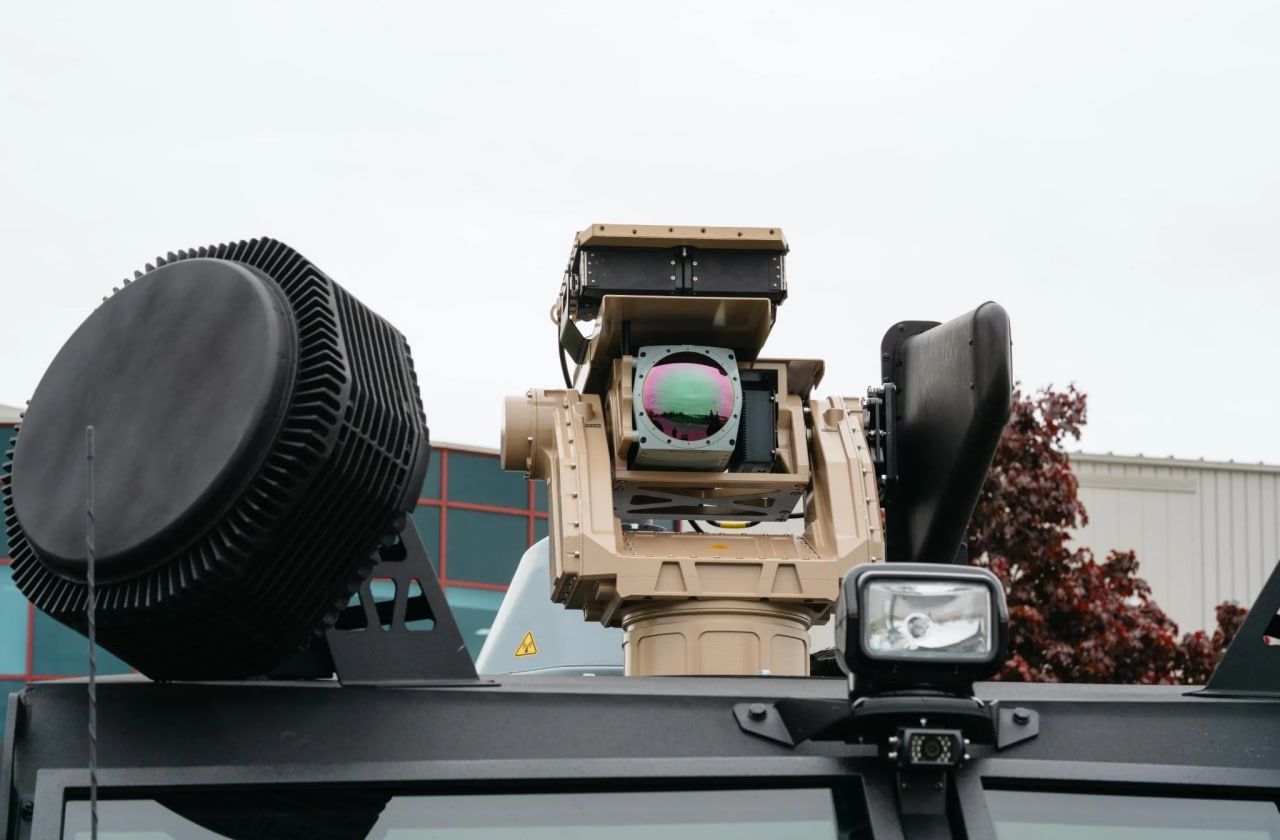 Senator MRAP Tested in Ukraine Now Equipped with Falcon Shield Anti-Drone System, Defenes Express