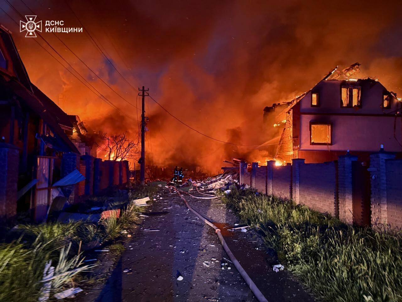 The consequences of russian attack on May 25-26 Defense Express The UK Defense Intelligence Analyzes Why russia Returned to Consecutive Long-Range Aviation Strikes