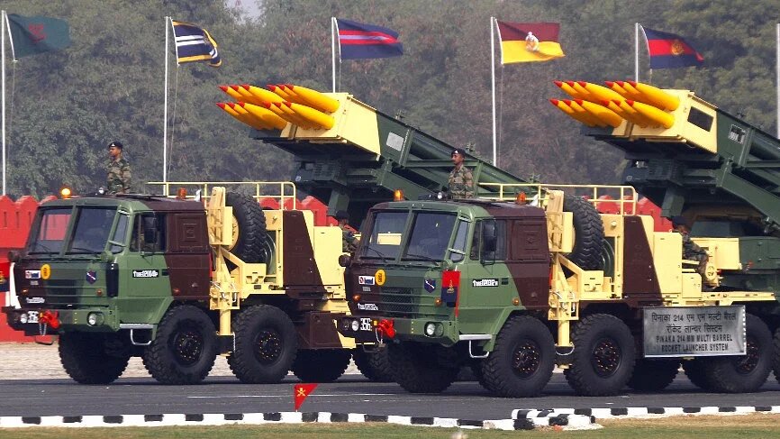 Pinaka MLRS do Ấn Độ sản xuất