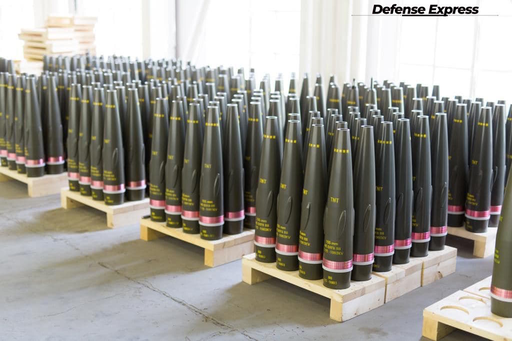 155-mm ammunition from Excalibur Army, illustrative photo
