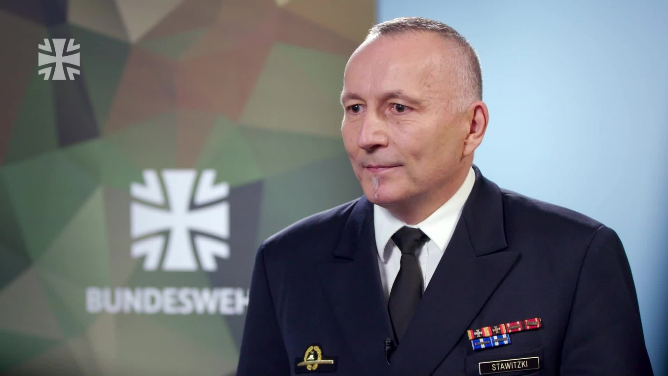 Vice Admiral Carsten Stawitzki, Head of the Directorate-General for Armament at the Ministry of Defense of Germany / Defense Express / Bundeswehr Official Explains How Germany Would Repel russian Offensive With Two-Weeks Worth of Artillery Ammo