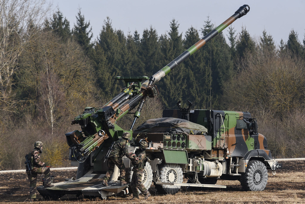 France to send Caesar self-propelled howitzers to Ukraine, Defense Express