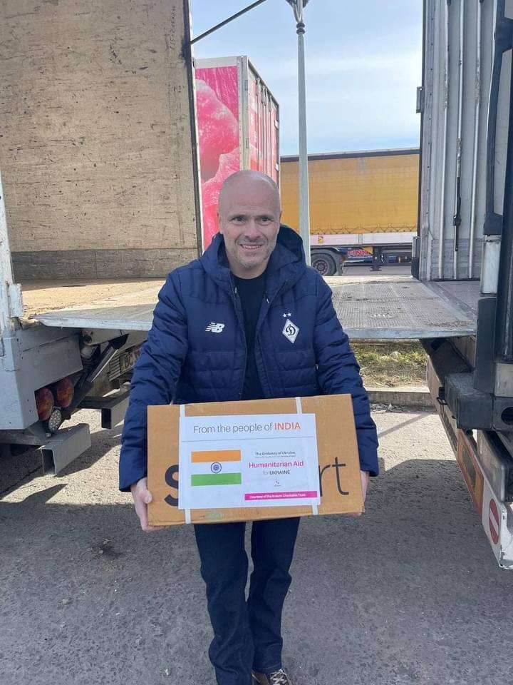 Defense Express / Mykhailo Radutskyi holding a box of humanitarian aid for Ukraine from India / Day 18th of Ukraine's Defense Against Russian Invasion