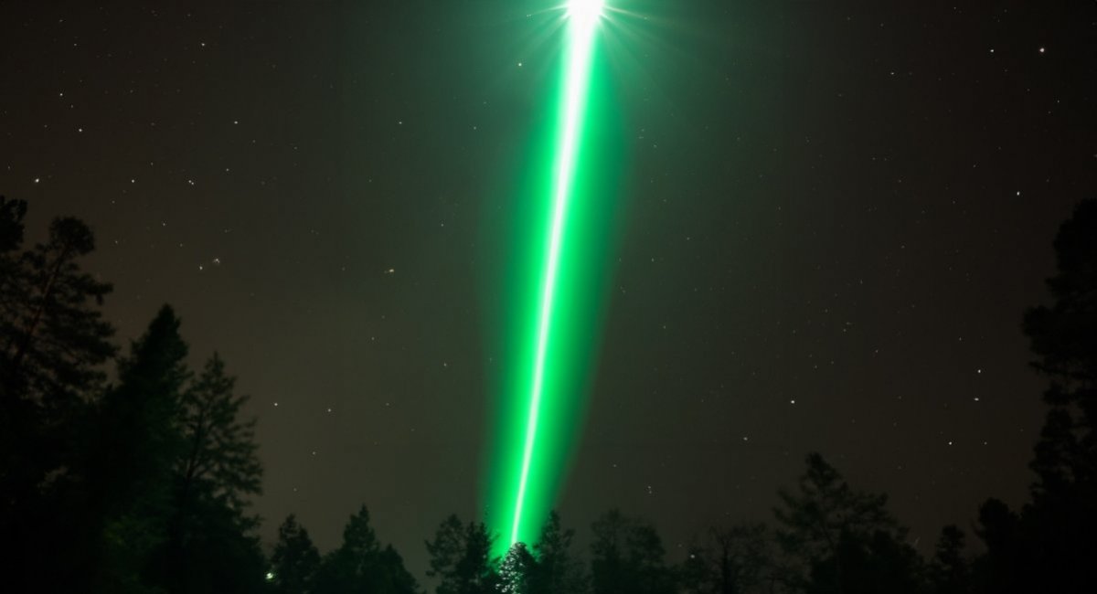 Green light ray in the night sky Defense Express 920 Days of russia-Ukraine War – russian Casualties in Ukraine