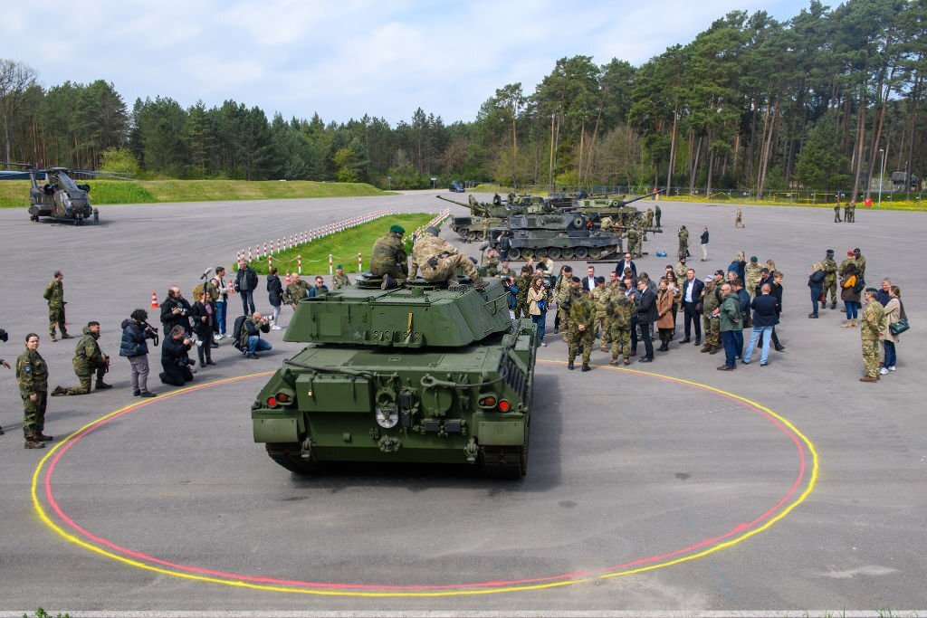 The Danish Ministry of Defense Acknowledged Problems with Leopard 1A5 for Ukraine, Tankmen of the Armed Forces of Ukraine master the Leopard 1A5, May 2023, Defense Express