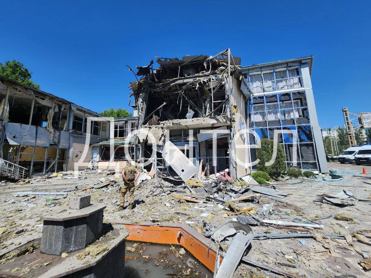 HIMARS to Destroy russian Invaders Who Celebrated the 10th Anniversary of So-Called Declaration of DPR, Defense Express