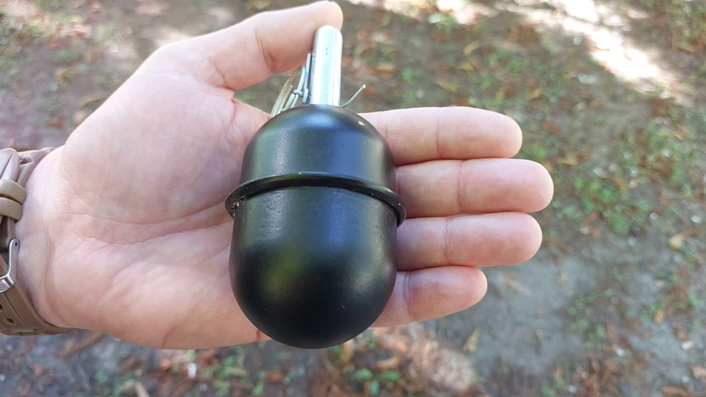 An RGD-5 grenade of Ukrainian manufacture / Defense Express / Ukraine Launches Domestic Production of F-1, RGD-5 Hand Grenades, Products Already Used by Army