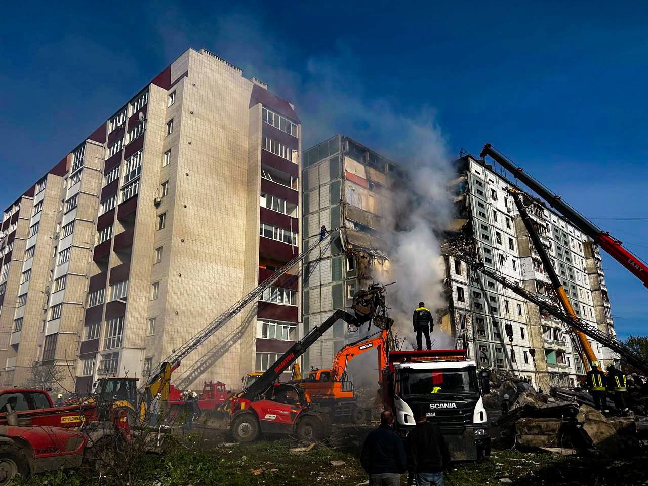 the National Police reported 4 dead and 17 wounded as a result of a russian missile attack on a house in Uman, Another Massive Missile Attack on Ukraine Was Launched by russians - AFU Shot Down More Than 90 % of the Missiles, Defense Express