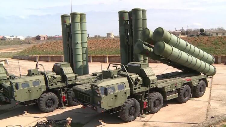 russian S-300 system Defense Express Syrian Forces Block russian Convoy Carrying S-300 and S-400 Missiles on the Way to Tartus