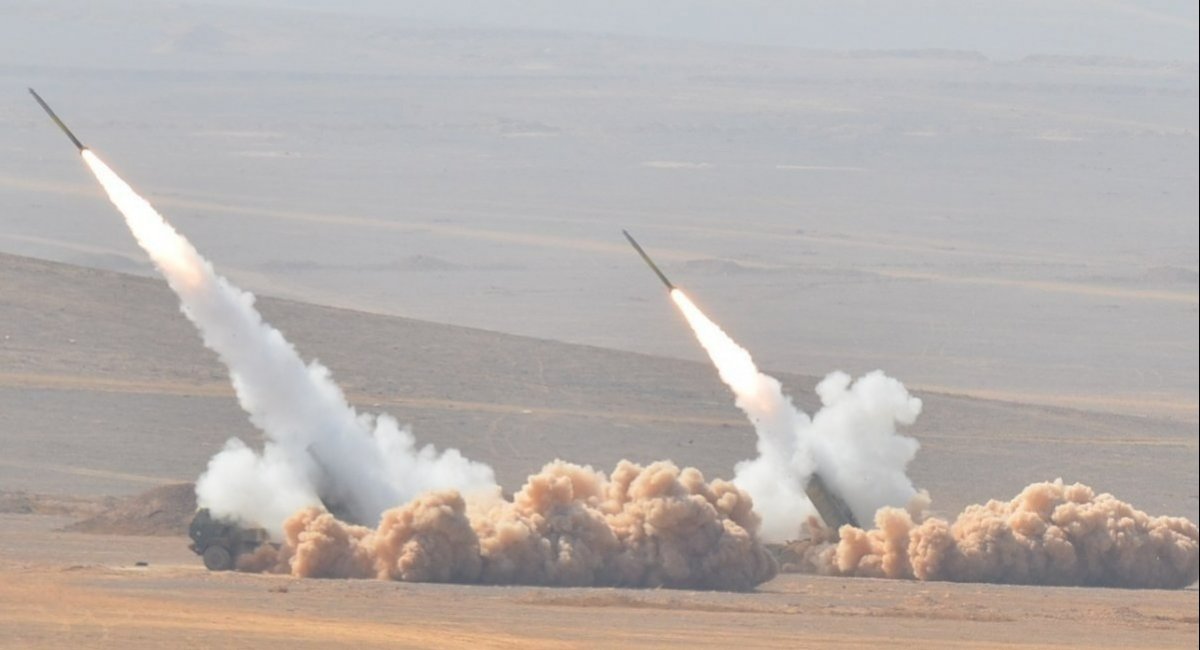 Missile launch from M142 HIMARS / open source