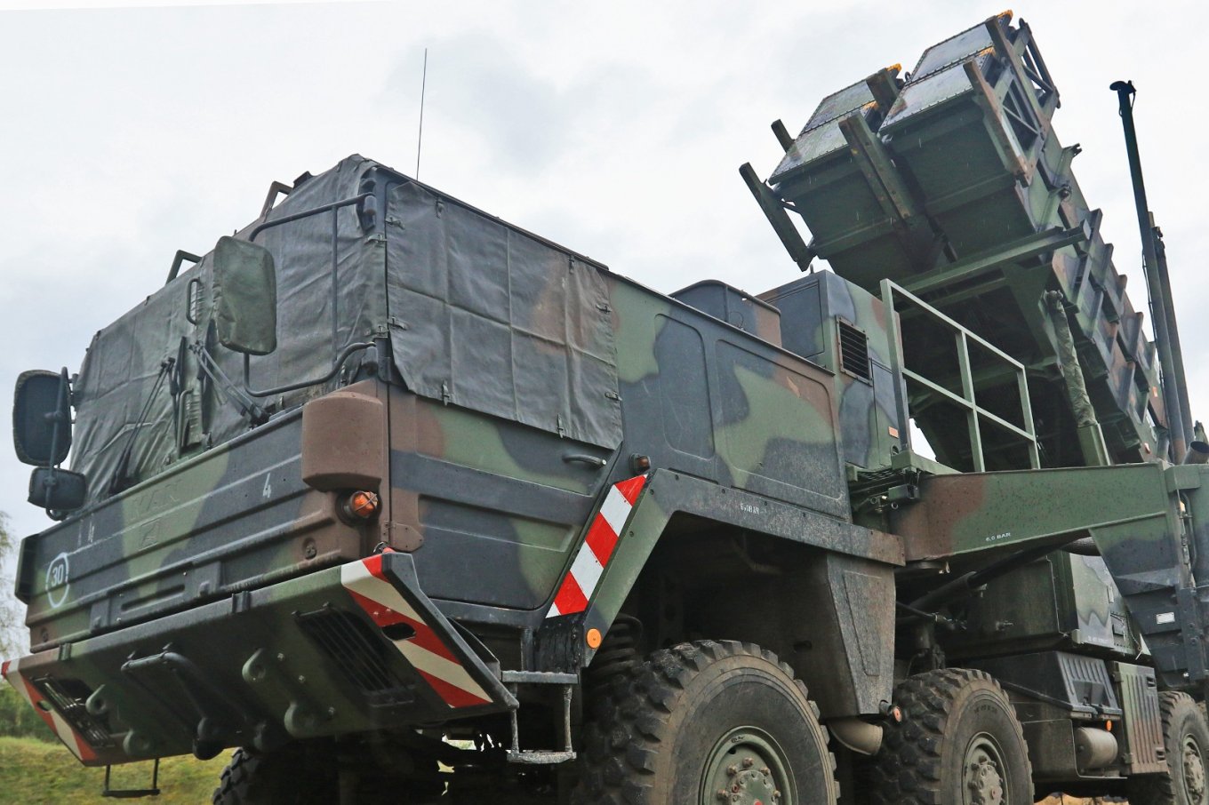 Patriot anti-missile defense system in on duty in Ukraine, May 2023 / Defense Express / Germany 
