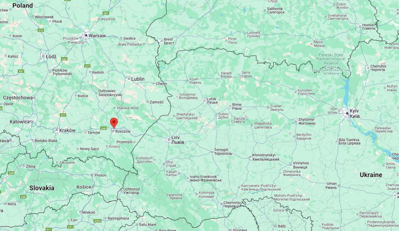 The approximate location of the Jasionka airport / Defense Express / USA Leaves Key Logistics Hub For Ukraine Aid in Poland: Was It Trump Or Planned in Advance