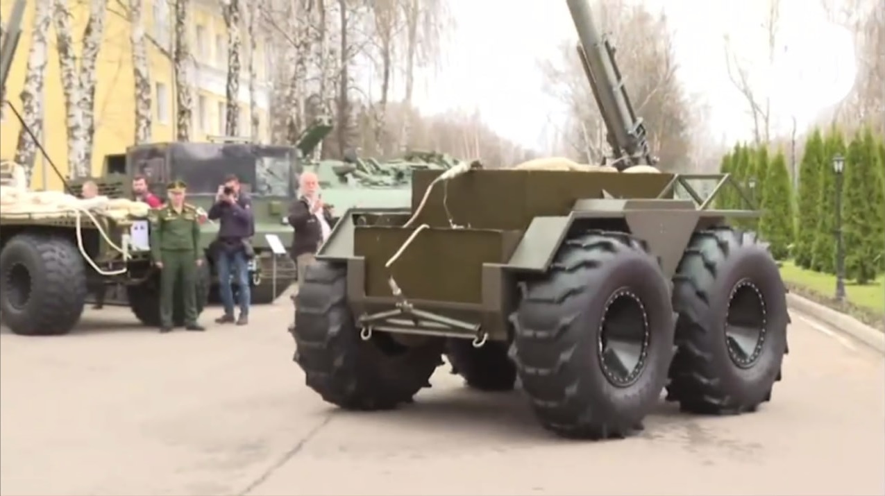 Chelnok, the ground drone fitted with a UR-83P demining system, spring 2024 / News Hub / New AI-Powered EW Robot Created in russia: What it Can Do