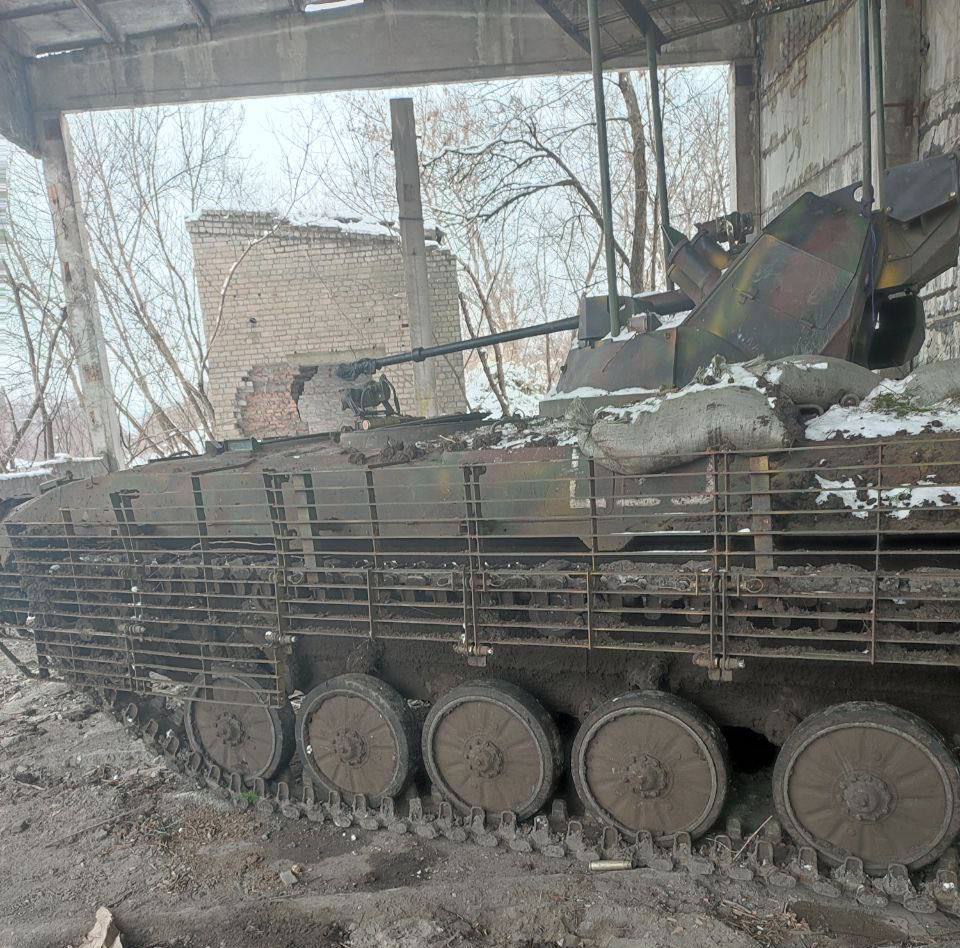 Defenders of Ukraine Received BMP-1AM Basurmanin IFV As a Trophy In Result of russians' Unsuccessful Assault, Defense Express