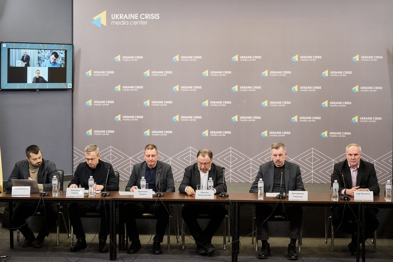 Defense Express / Transparency, Nukes, and Media Warfare: Military Experts on What Can Make Ukraine Stronger Long Run