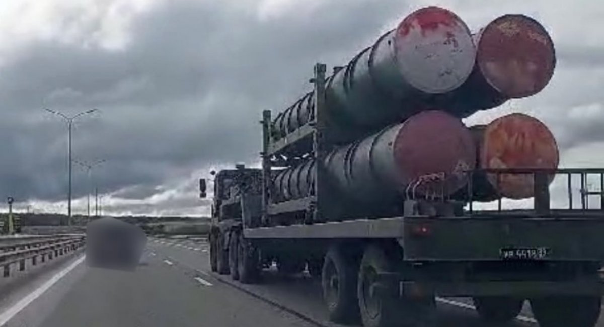 russian occupiers transport S-300 air defense system around Crimea / Photo credit: the Atesh partisan movement, Defense Express