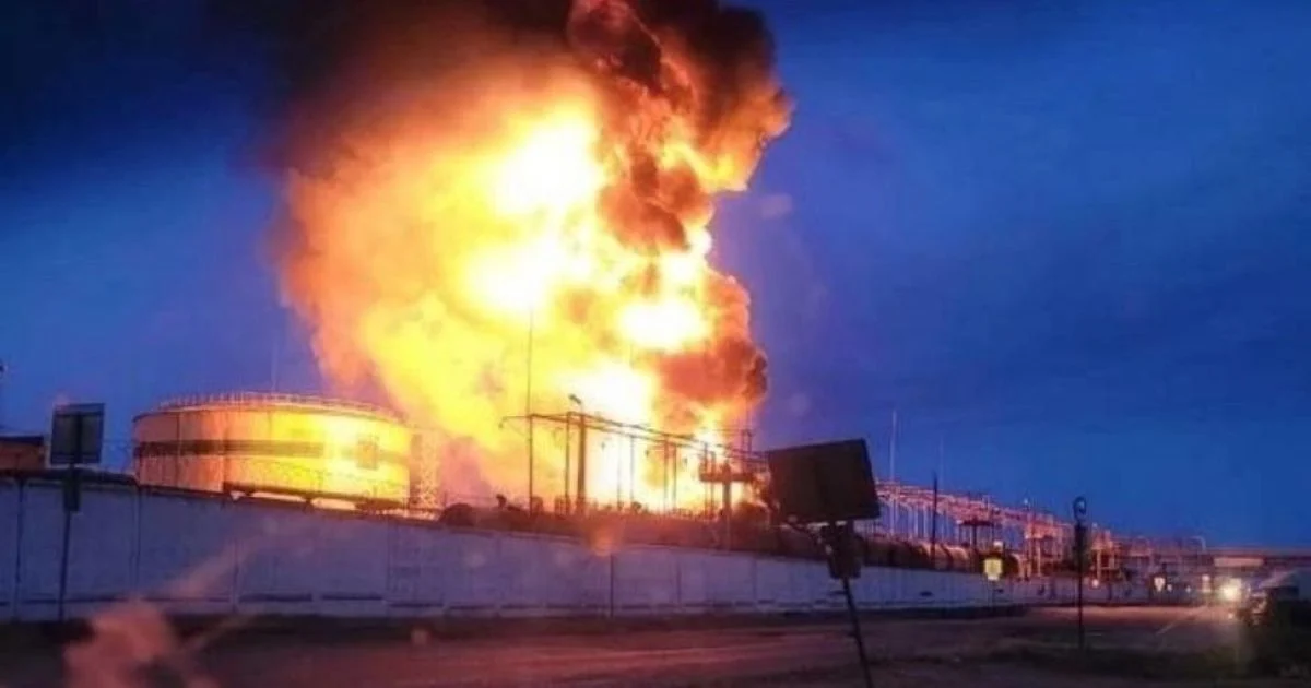 General Staff of the Armed Forces of Ukraine Confirms Defeat of russia's oil Logistics, Continued Isolation of Crimea, Fire at an oil depot in the russian port of Kavkaz