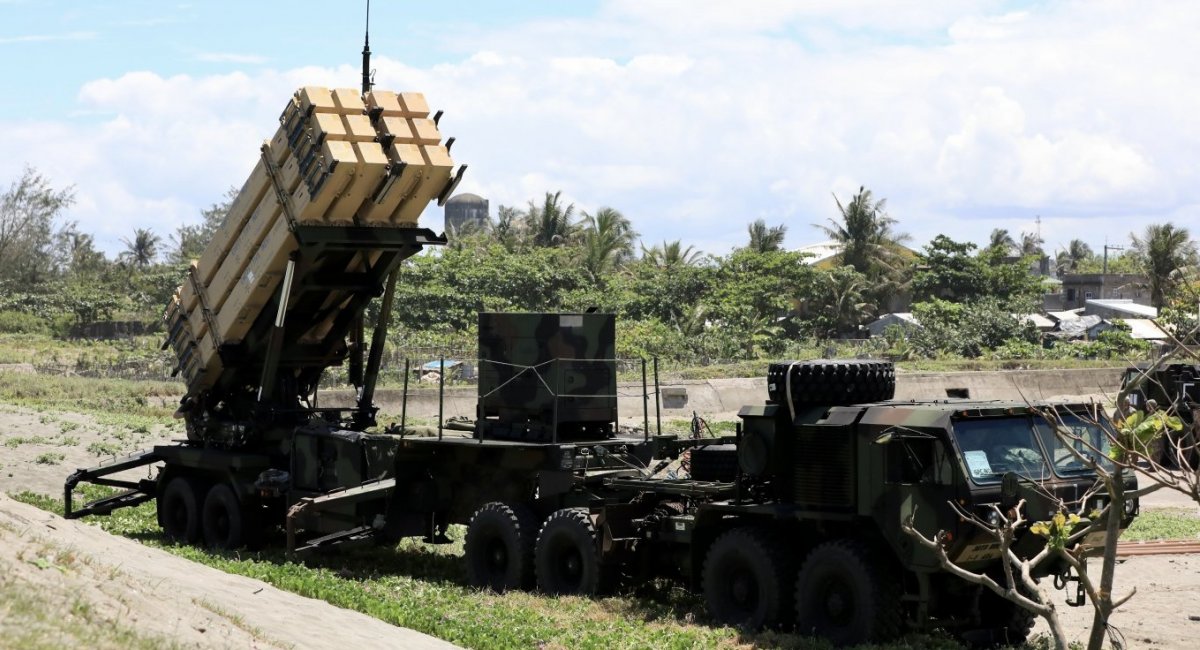 Patriot PAC-3 launcher with MSE missiles