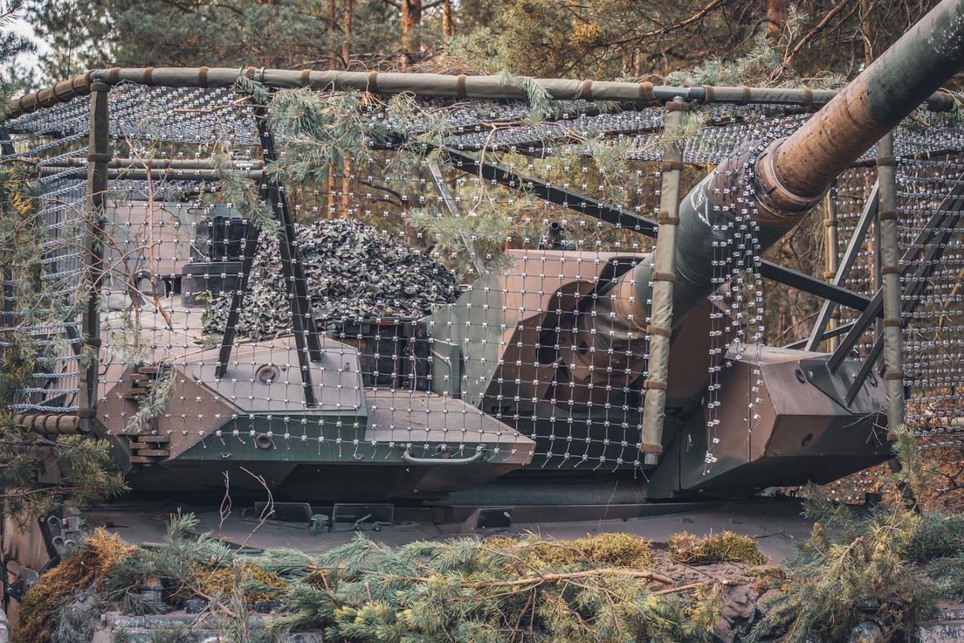 Leopard 2PL tank with anti-drone protection / Photo credit: 11 Lubuska Dywizja Kawalerii Pancernej