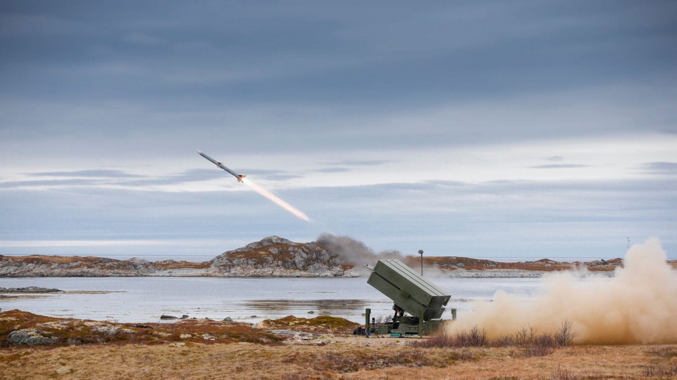 NASAMS firing an AIM-120 missile at tests