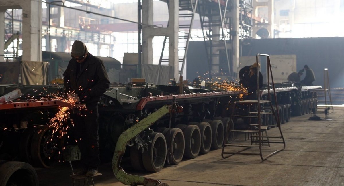 Ukrainian defense industry at work