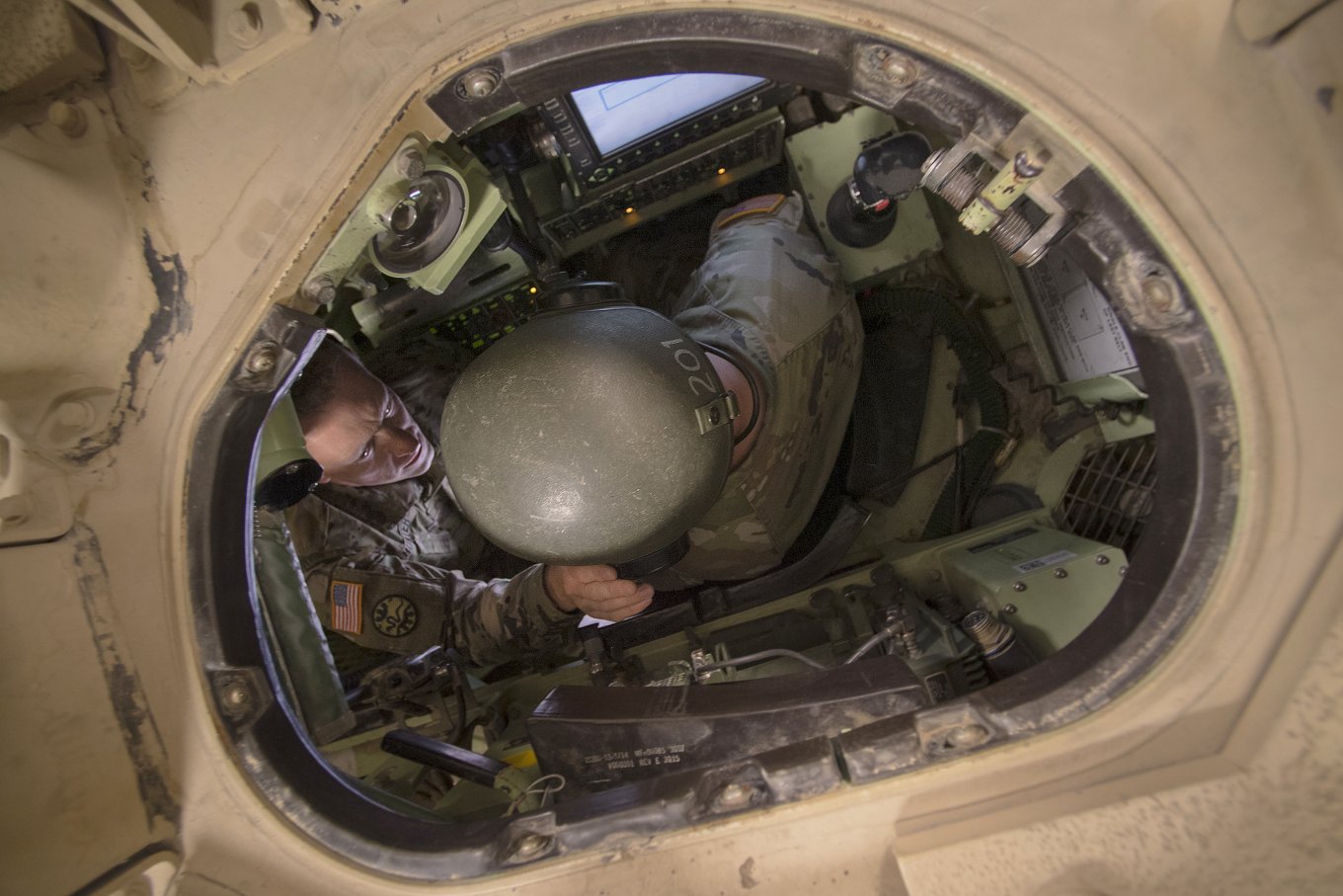 Commander's seat, look from above