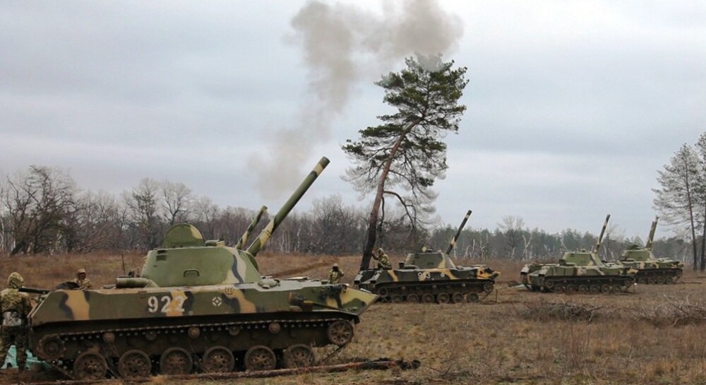 russian 2s9 Nona-S Self-Propelled Mortars Come Under Fire of M142 HIMARS, Defense Express